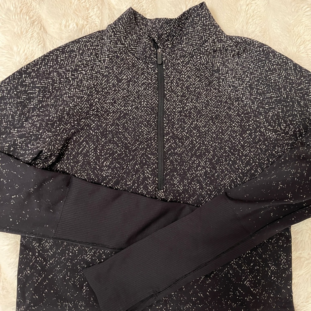 📍SOLD 📍 Lululemon Zip Up Sweater